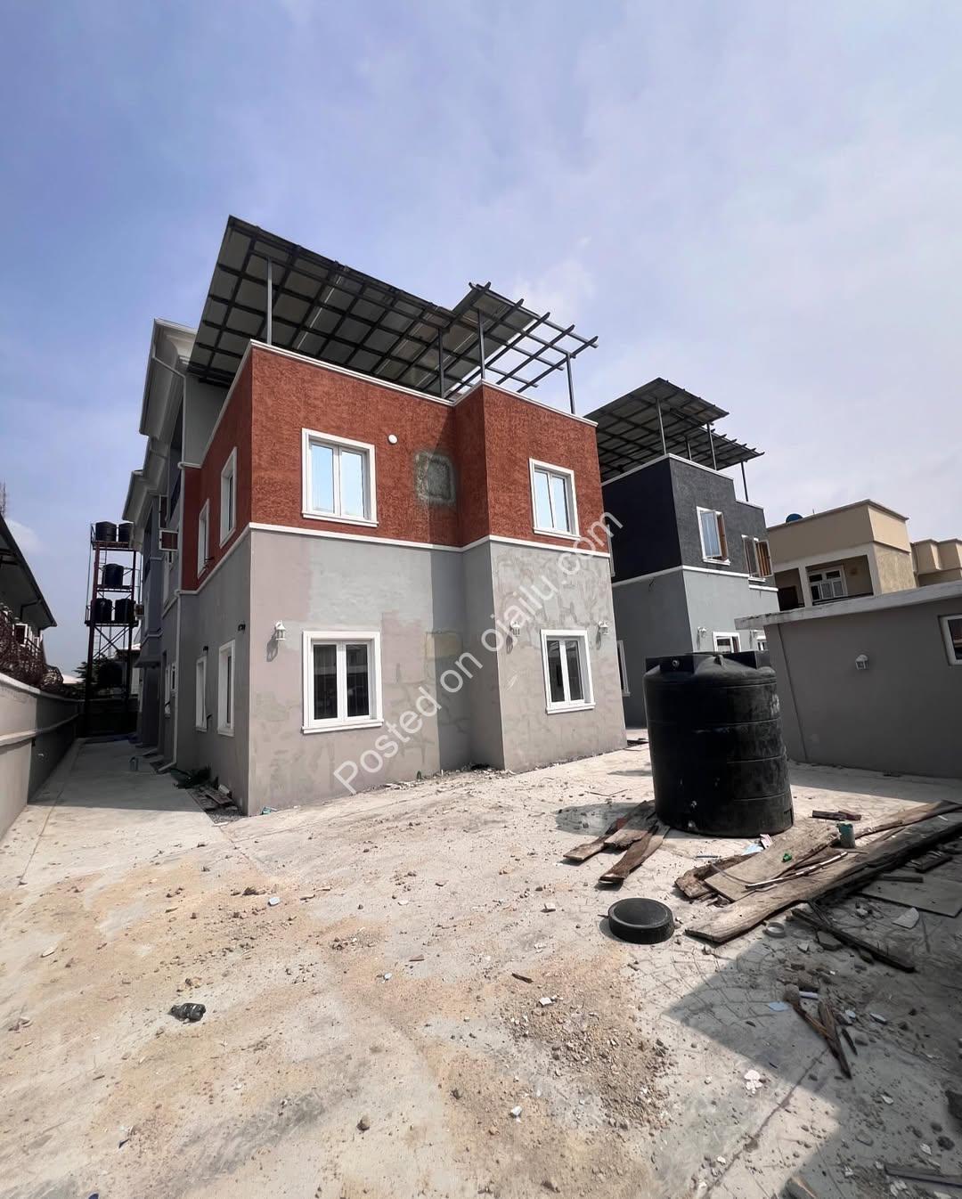 Prime Lekki Phase 1 Portfolio: 11 Units, Premium Finishes