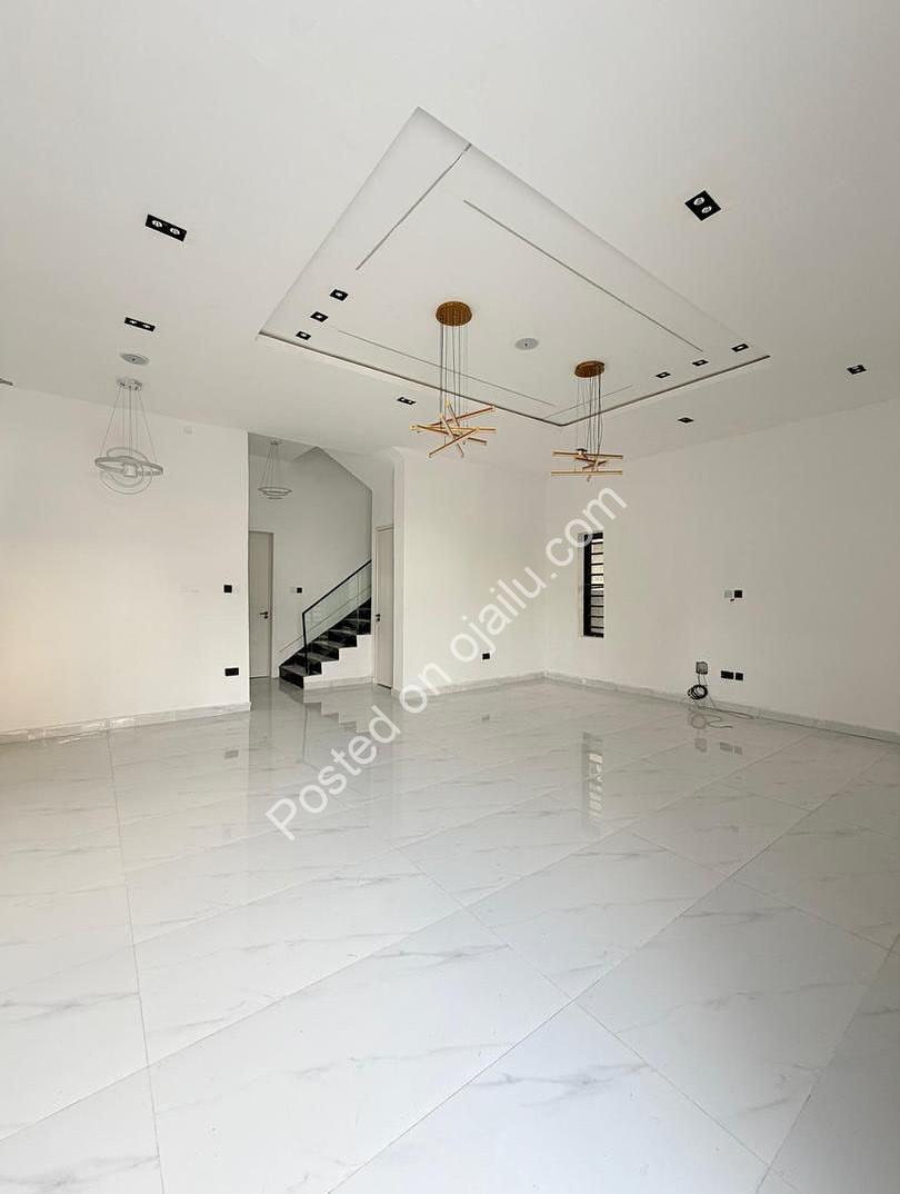 Stunning 5-Bedroom Haven in Prime Ikota