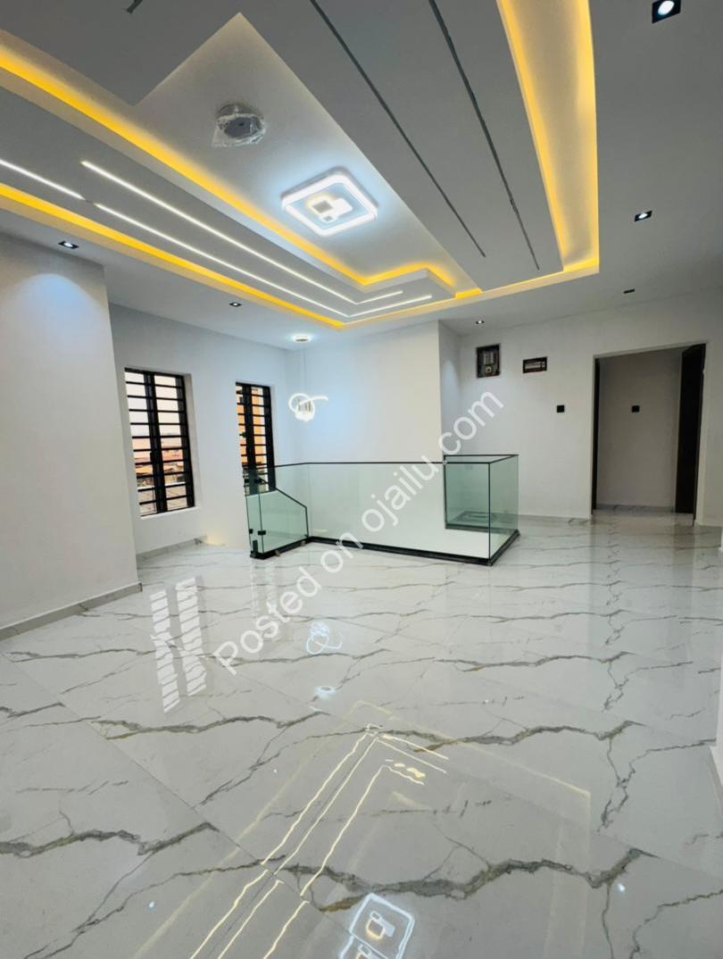 Exquisite 4-Bedroom Haven in Prime Ogba