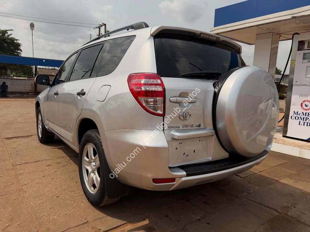 2009 Toyota RAV4: Accident-Free & Ready to Roll