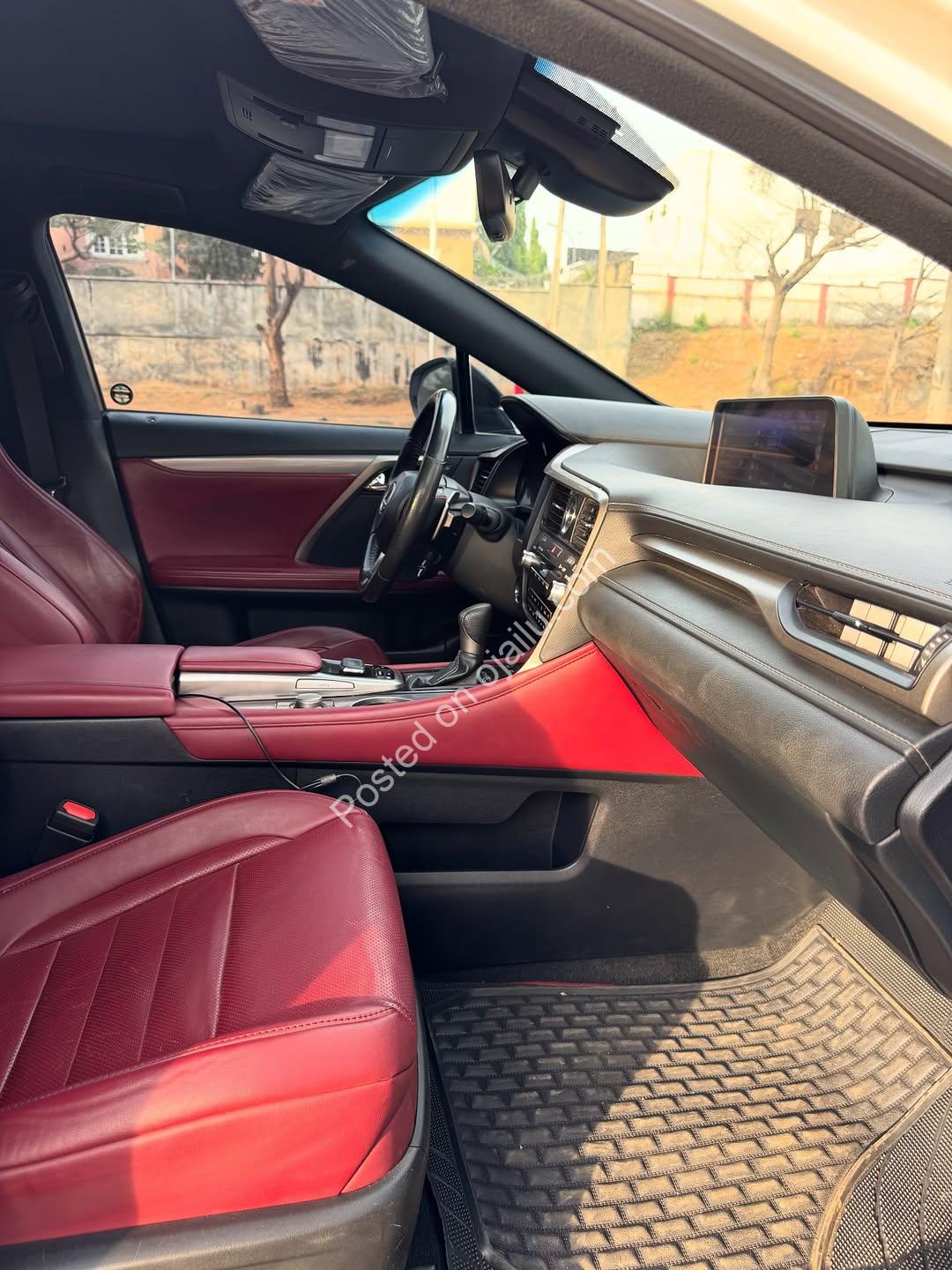 Luxury SUV Deal: 2021 RX350, N44M