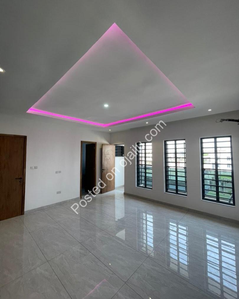 Elegant Ikate Apartments: Modern Living Awaits