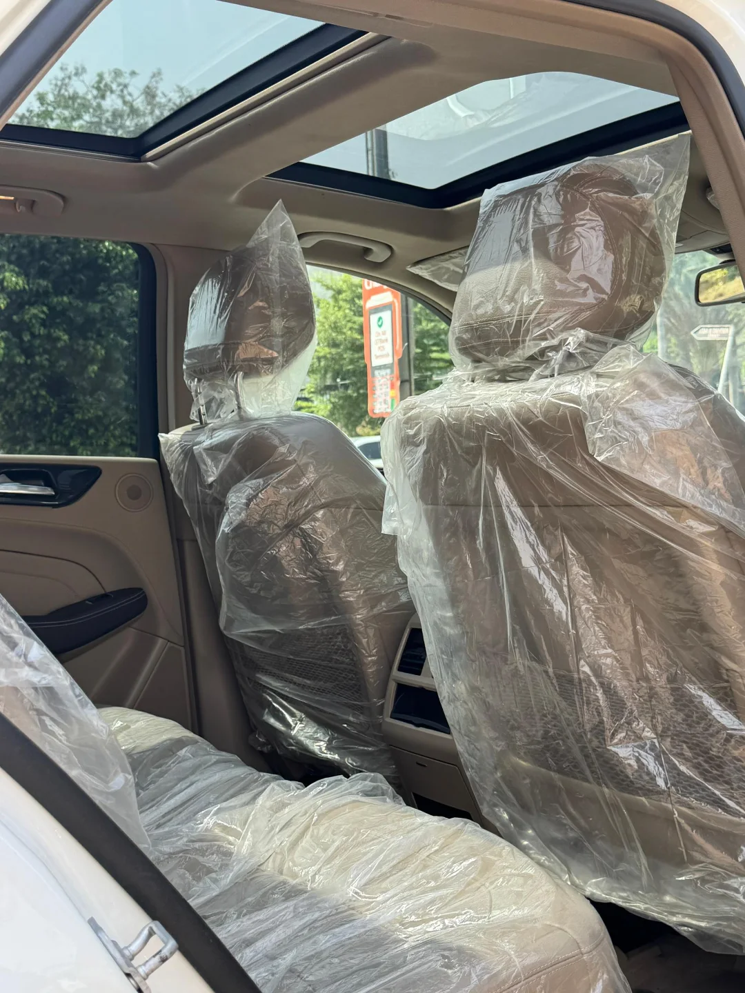 Luxury 2015 ML400: Keyless, Panoramic & 360 Cameras