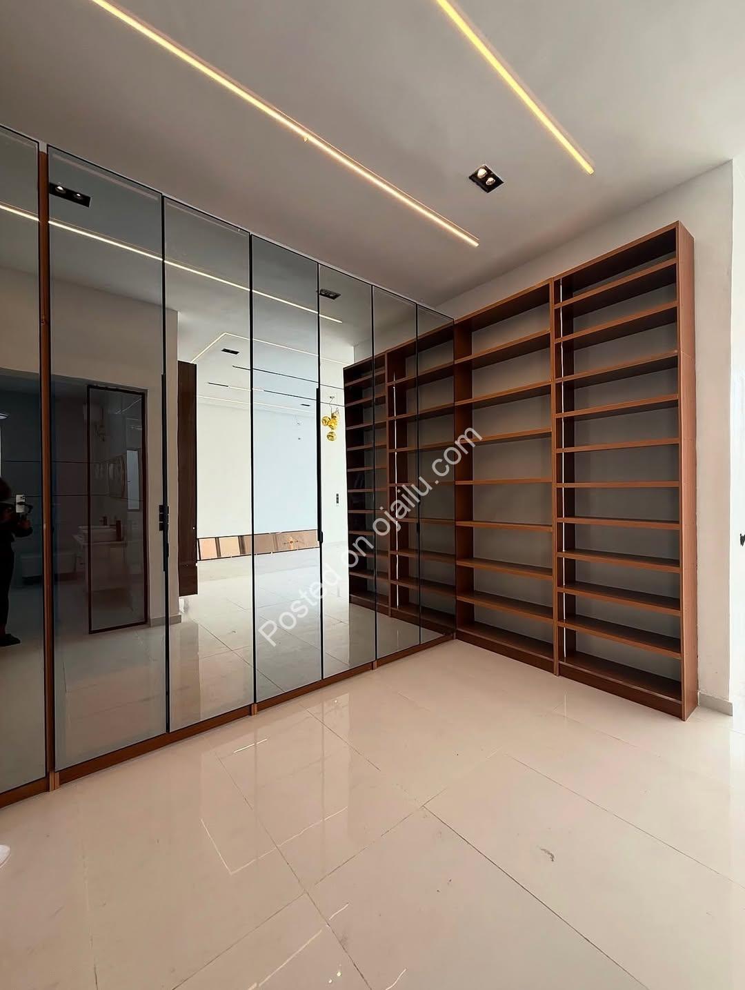 Lekki’s Ultimate 5-Bedroom Smart Home Oasis