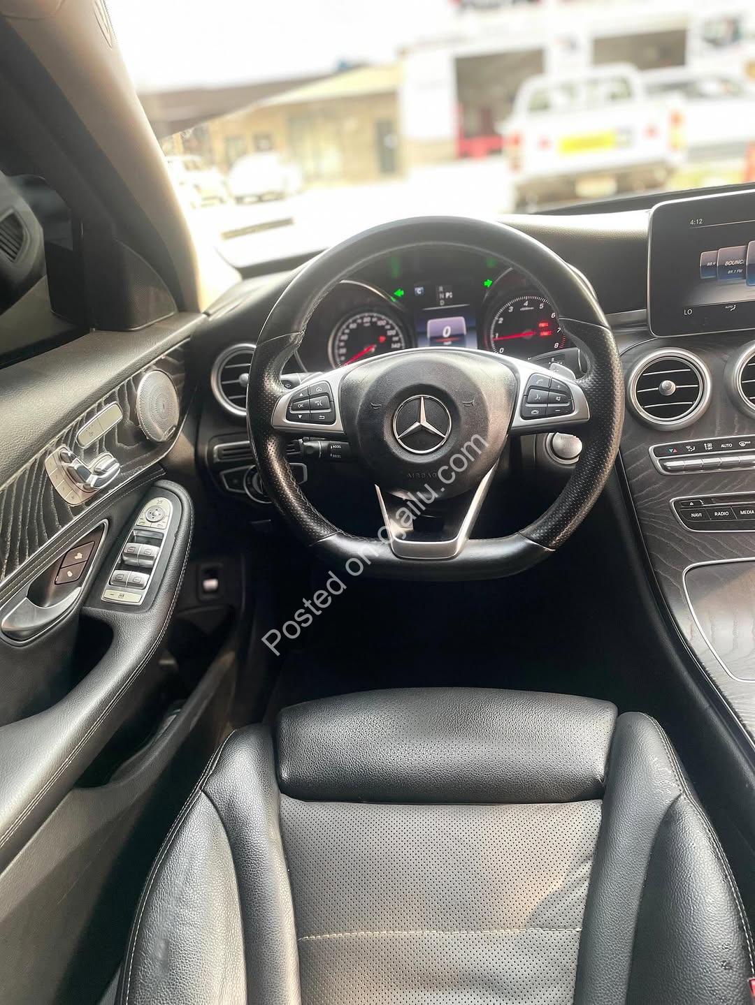 Luxury Sport Sedan: 2017 Mercedes C 300