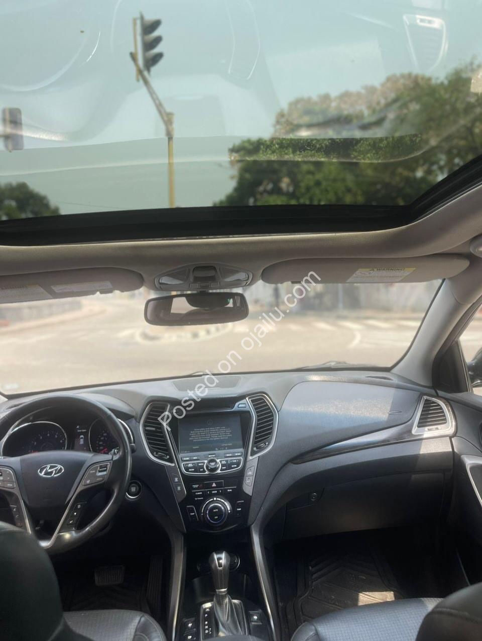 2015 Hyundai Santa Fe: Panoramic Roof, Full Option