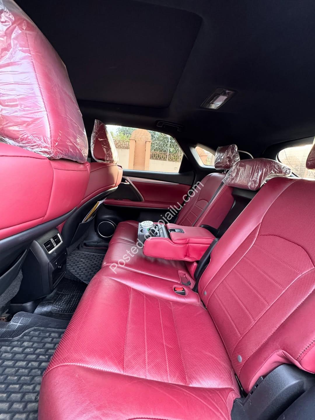 Luxury SUV Deal: 2021 RX350, N44M