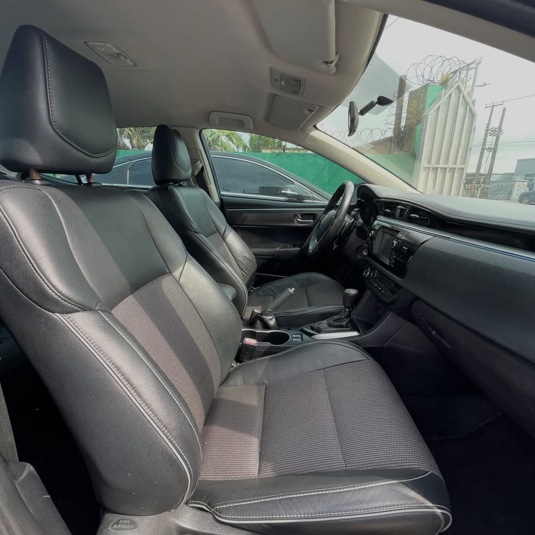 Flawless 2014 Corolla Sport: Clean & Ready