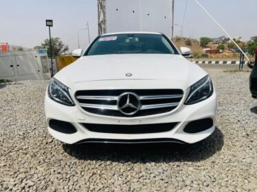 Luxury Daily Driver: 2015 Mercedes C300