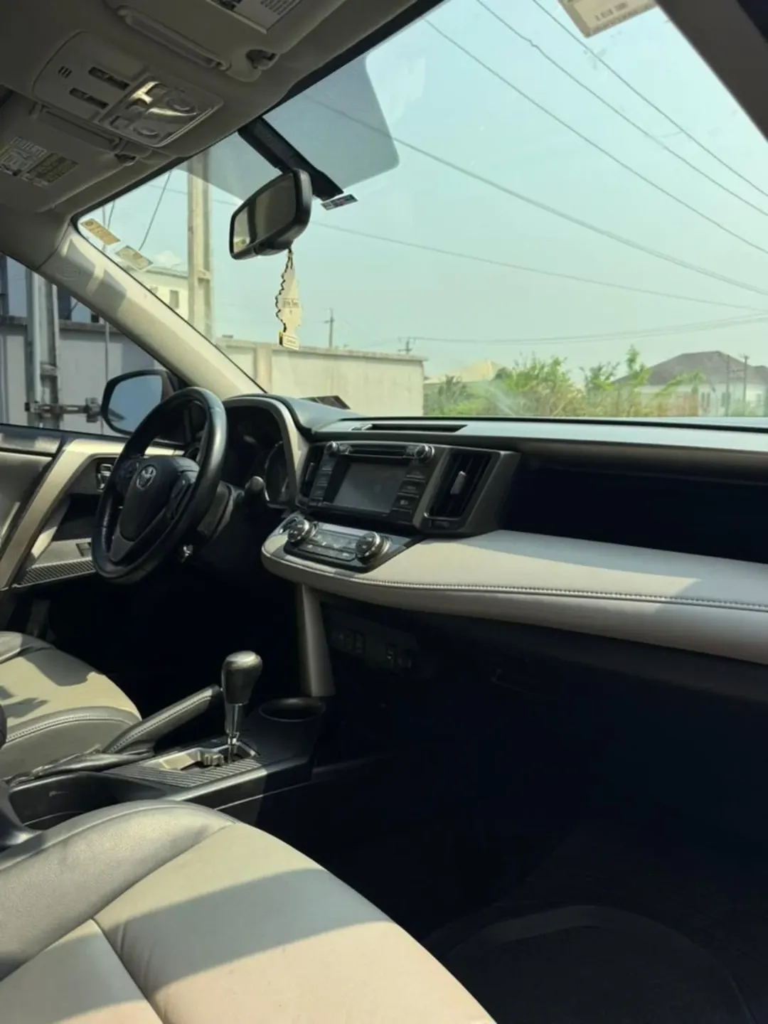 2015 Toyota RAV4 Limited: Untouched Engine, Sunroof, Cam