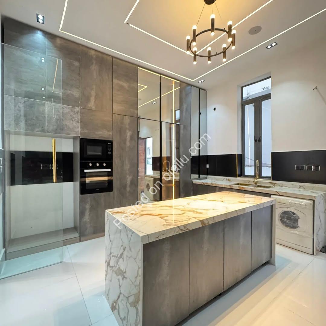 Lekki’s Ultimate 5-Bed Estate with Private Pool