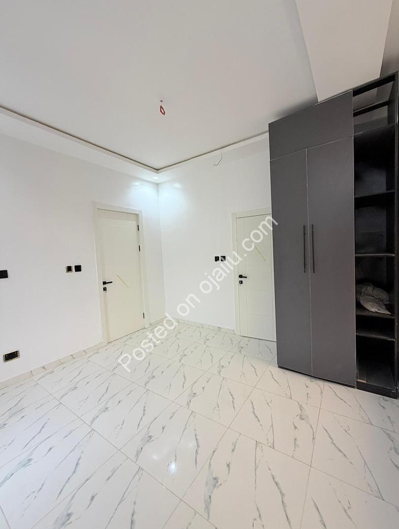 Lekki Phase 1’s Finest: A Brand New 4-Bedroom Masterpiece