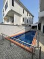 Sleek 1 & 2BR Apartments with Pool & Gym in Lekki