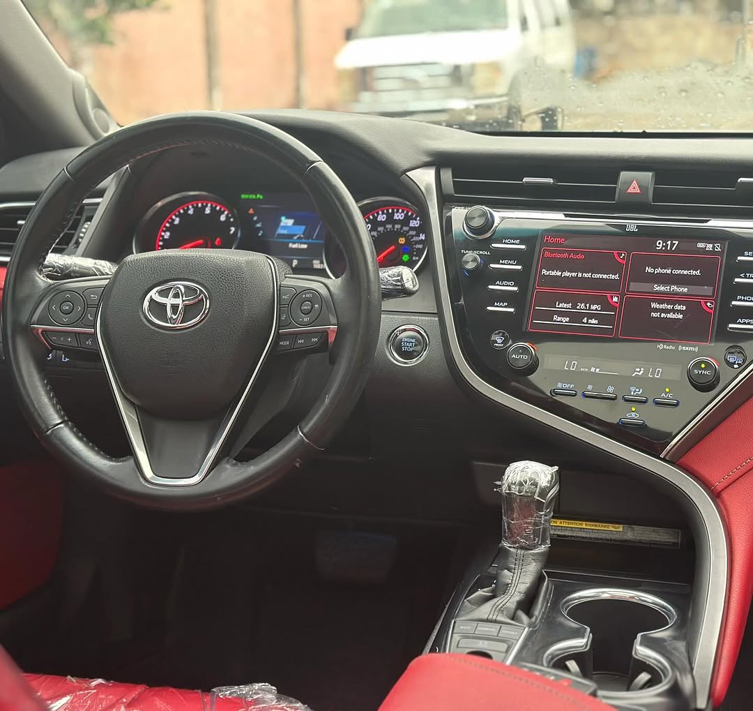 Unleash V6 Power: 2019 Toyota Camry XSE