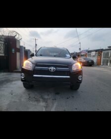 2012 Toyota RAV4 Limited: Premium & Pristine