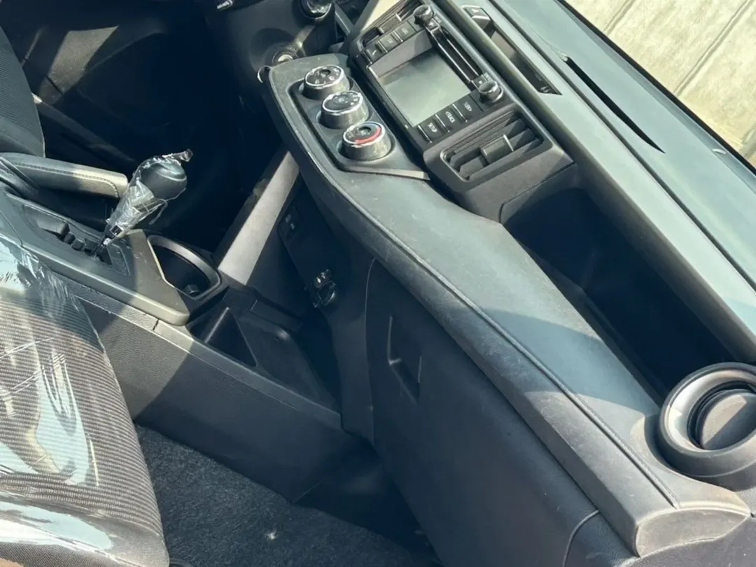 2017 Toyota RAV-4: Flawless Import, AC Ice Cold