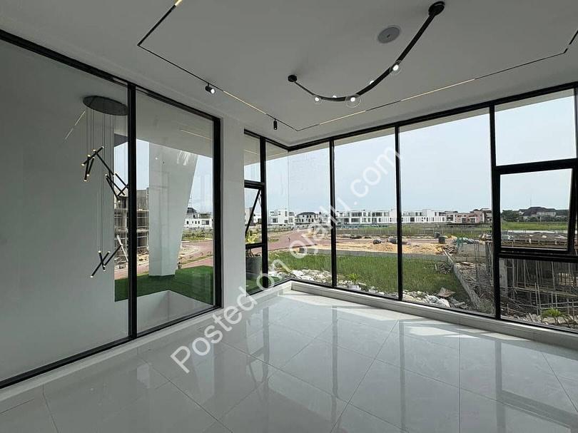 Lekki’s Ultimate 5-Bedroom Estate Oasis with Pool & Cinema