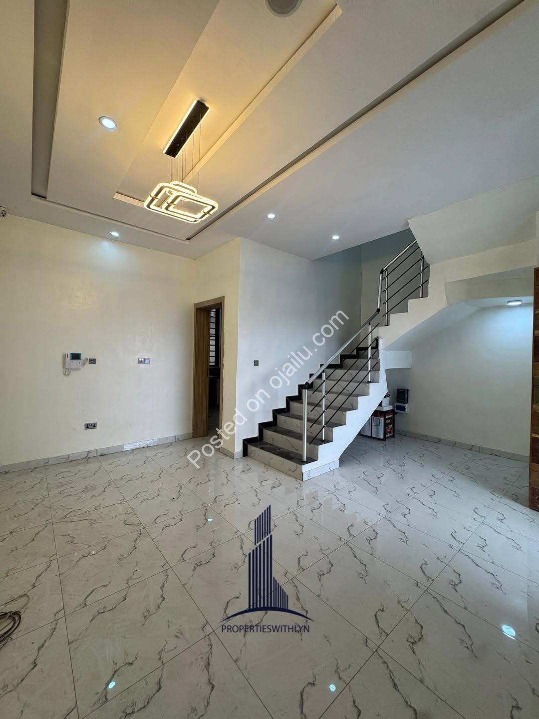 Stunning 3-Bed Duplex with Solar Power & Spacious Quarters in Sangotedo