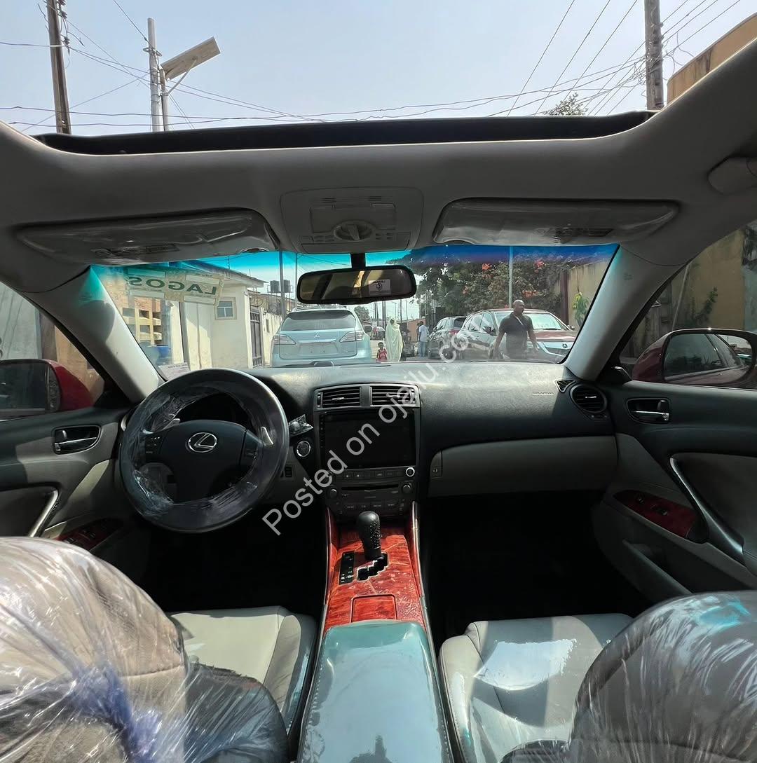 Immaculate 2009 Lexus IS250 – 9M