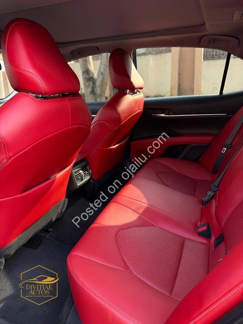 2022 Camry: Low-Mileage Luxury in Abuja