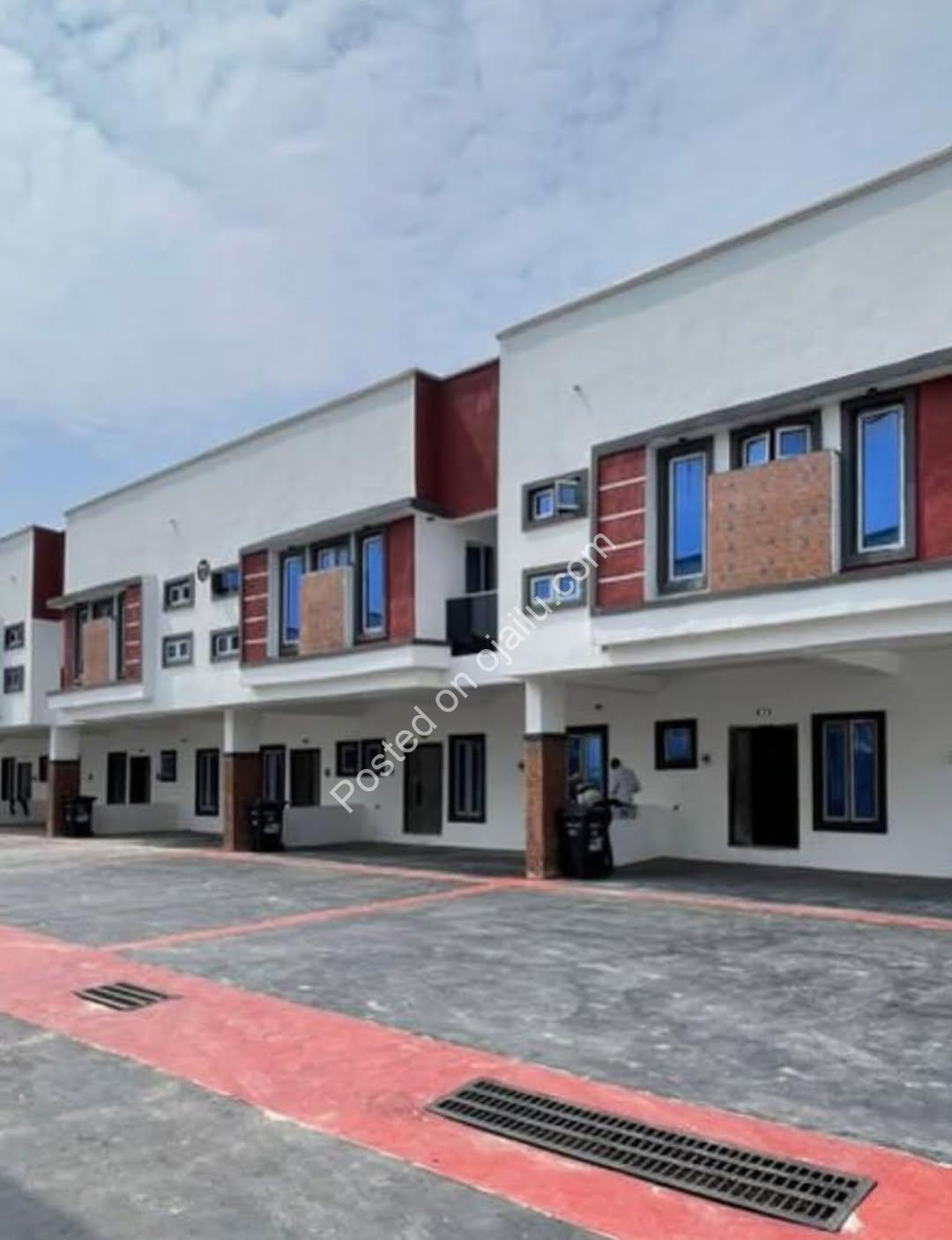 Lekki’s Newest Gem: 4-Bed Duplex with BQ & Stunning Views