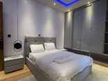 Lekki’s Masterpiece: 2-Bed Ensuite with Walk-In Closet