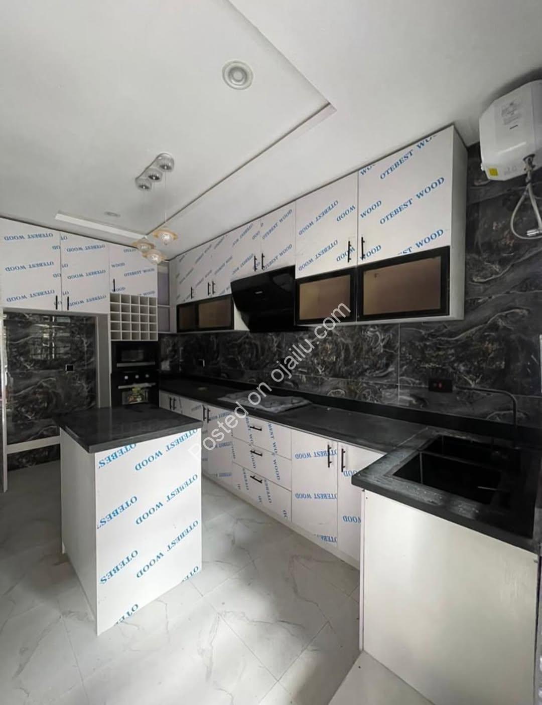 Lekki’s Newest Gem: 4-Bed Duplex with BQ & Stunning Views