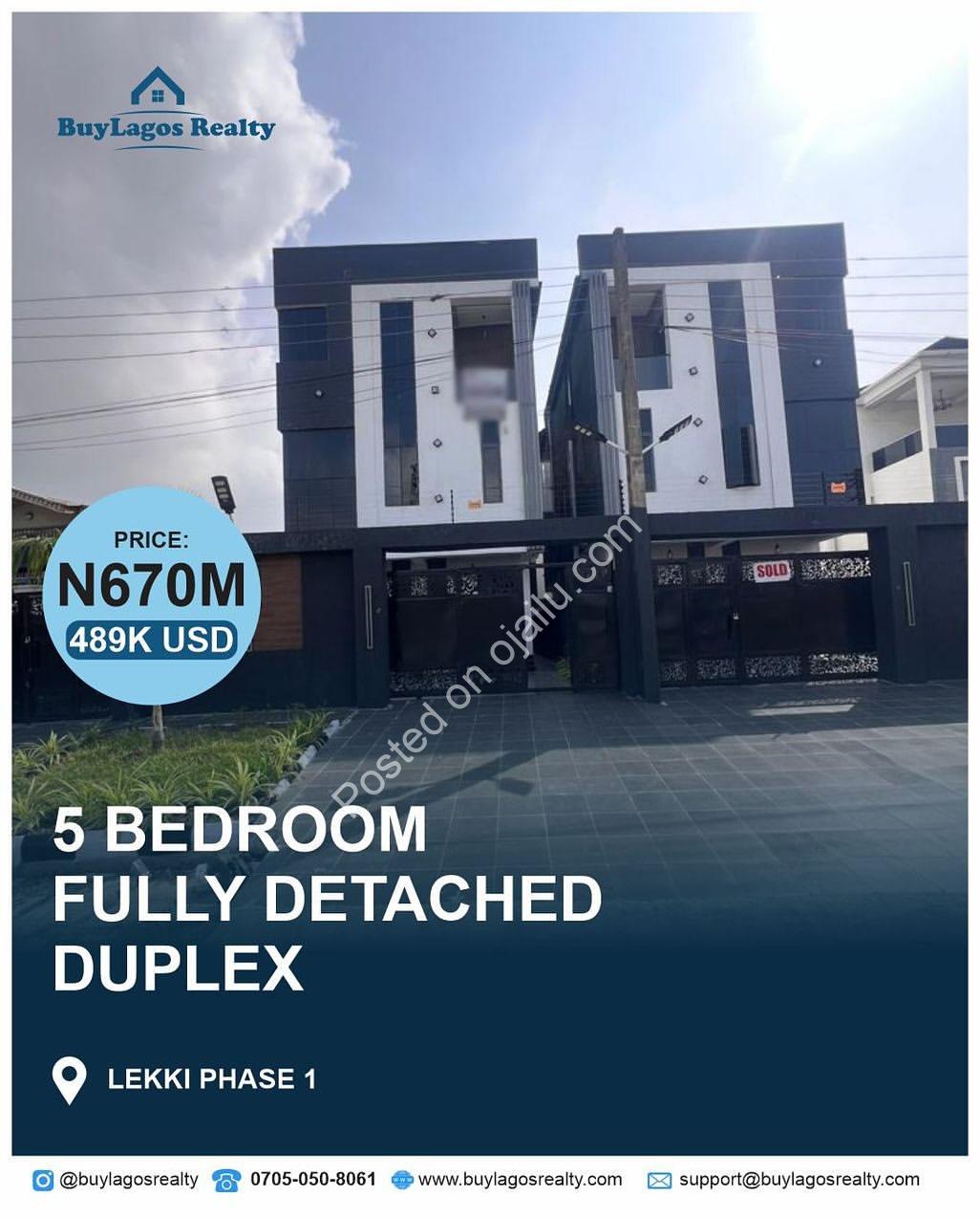 5-Bed Lekki Palace: Ensuite Luxury & Modern Living