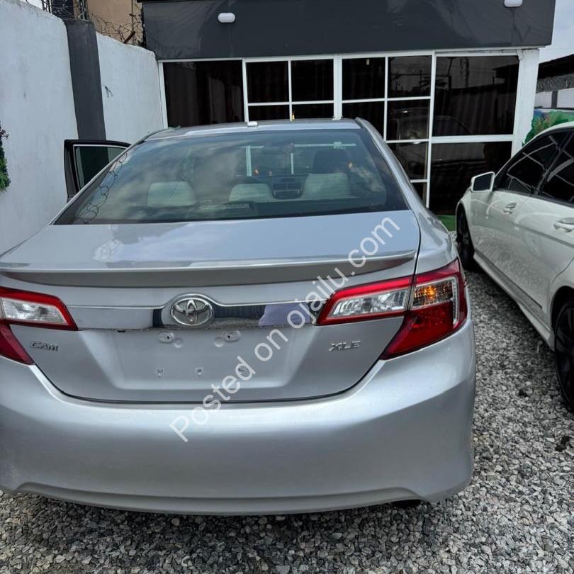 Luxury Ride, Unbeatable Price: 2013 Camry XLE