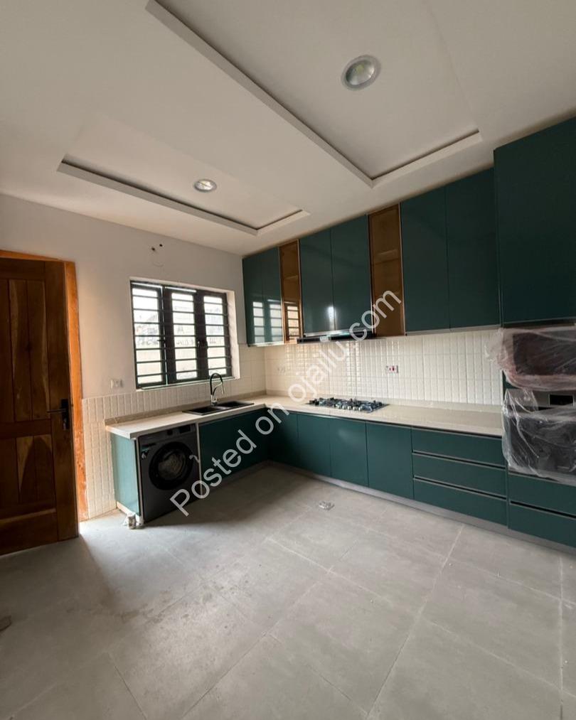 Lekki’s Finest: 4-Bed Terrace Duplex with 24/7 Power & Security