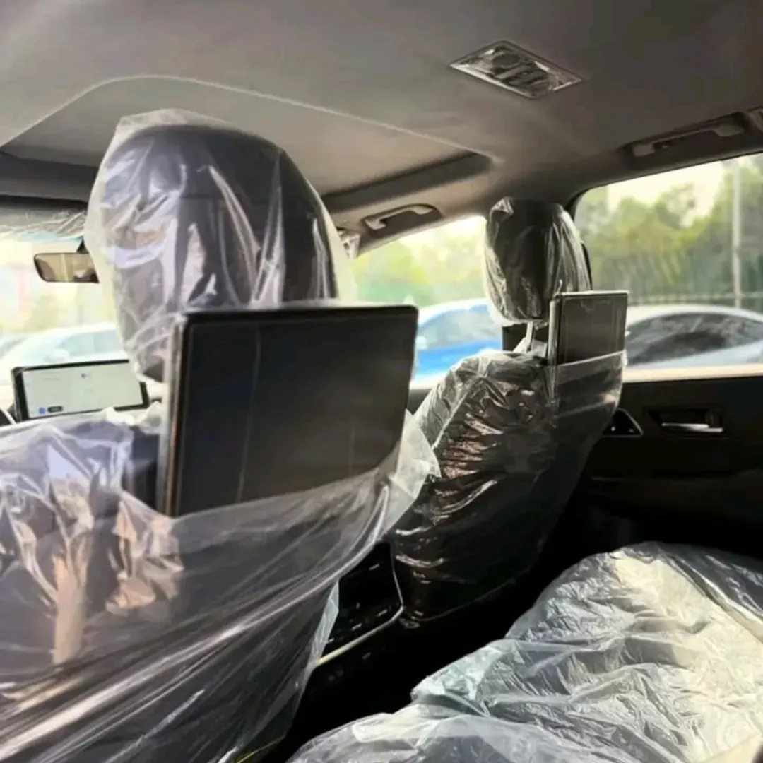 2025 LandCruiser VXR: Ultimate Luxury Awaits