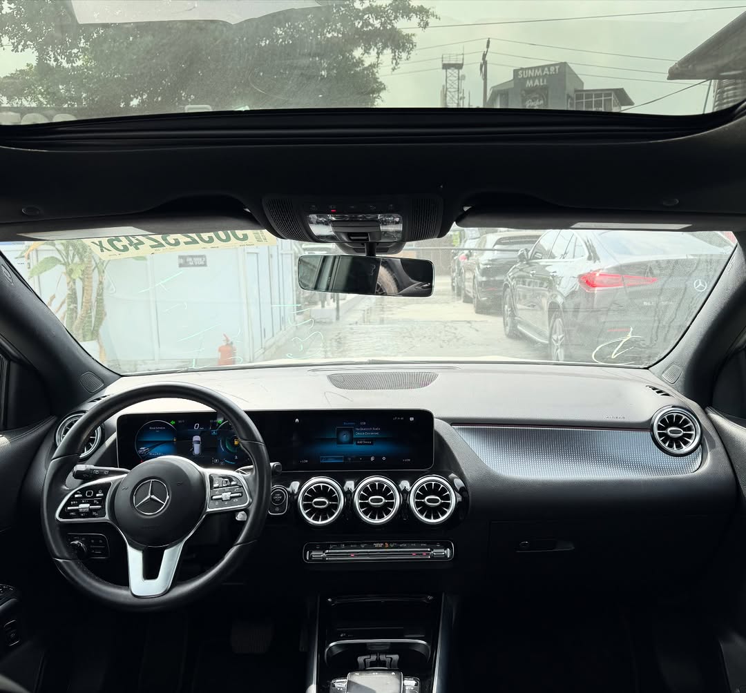 2021 Mercedes GLA250 4MATIC: Luxury SUV, ₦58.9M