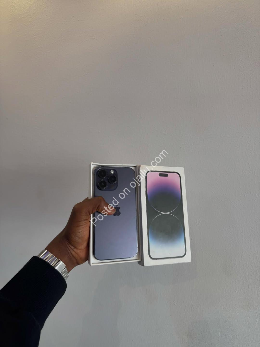 Unlocked 14 Pro Max 256GB ESIM – Grab Yours Now!