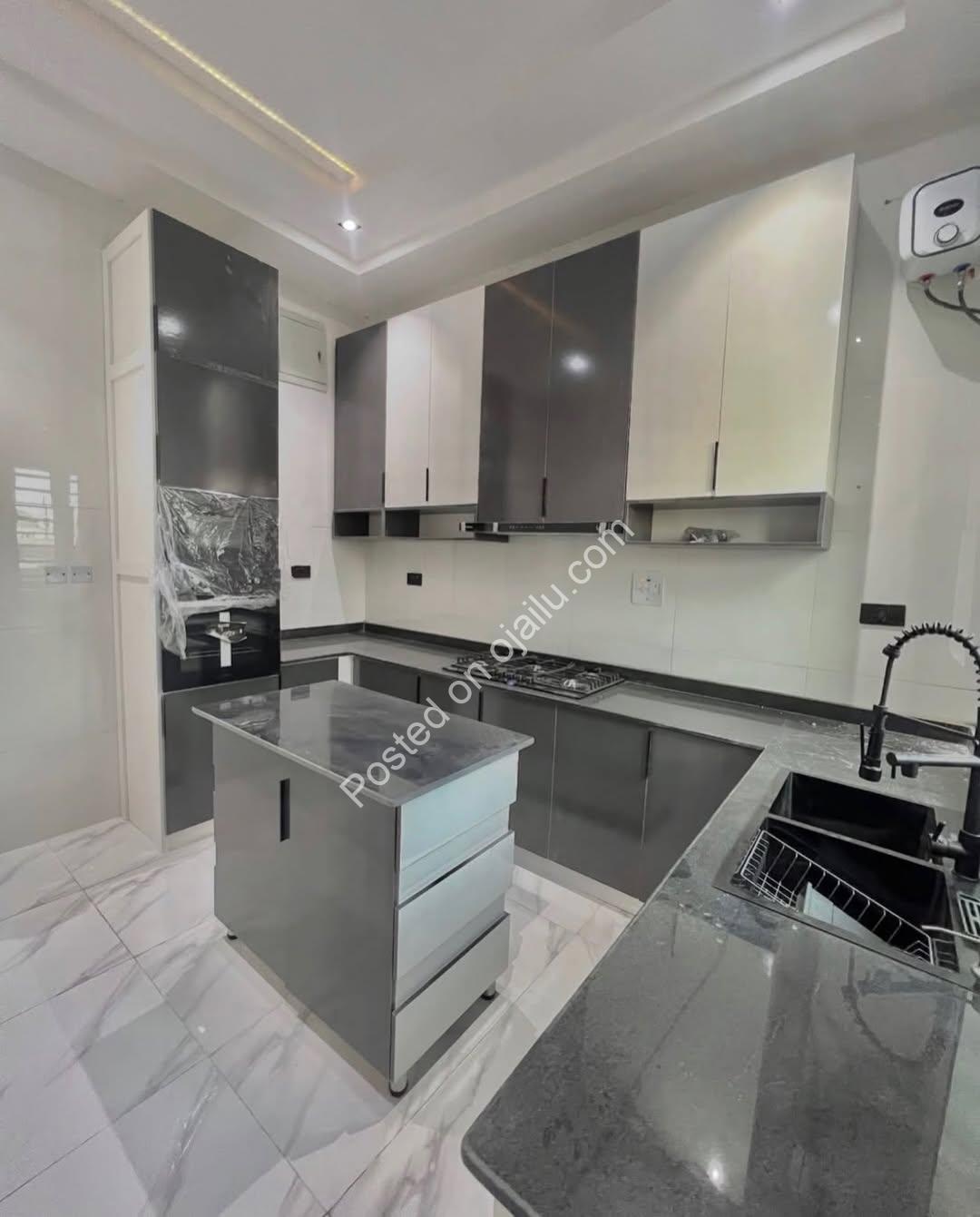 Spacious 4-Bed Duplex in Prime Ikota, Lekki