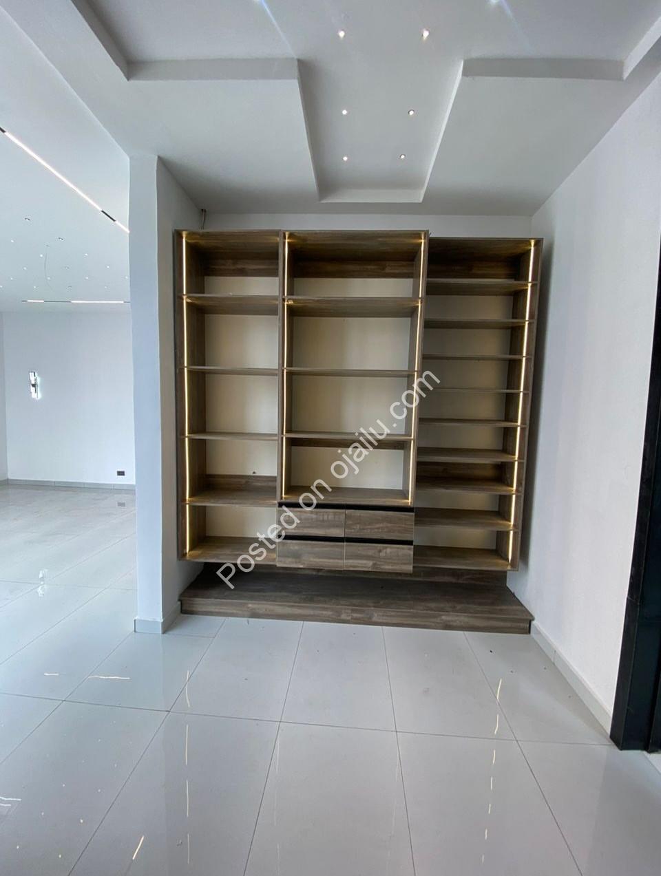 Exquisite 5-Bed Duplex in Prime Lekki | Brand New & Flood-Free