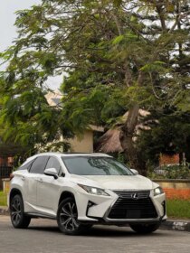 Luxury 2016 Lexus RX350: Finance Available