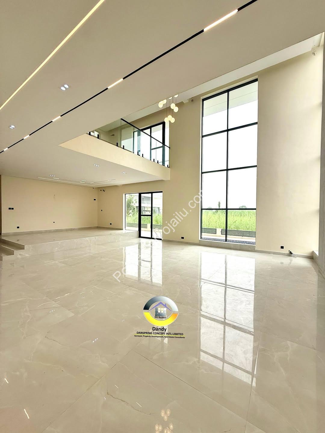 Lekki’s Ultimate 5-Bedroom Smart Home Oasis