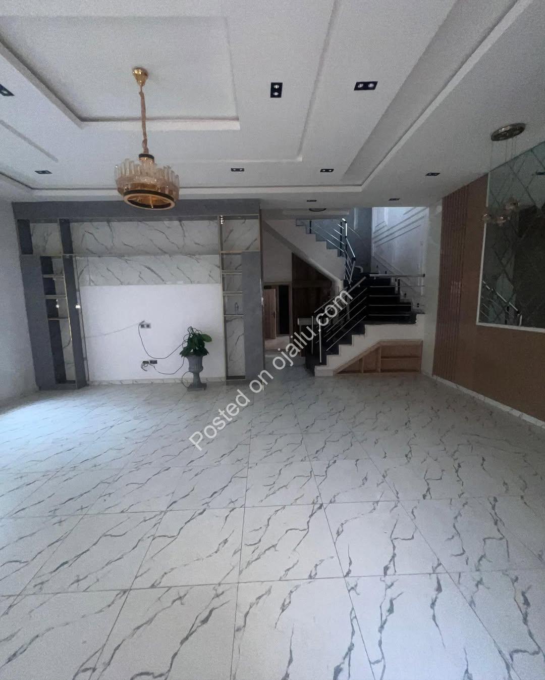 5-Bed Ensuite Duplex in Lekki: Your Dream Home Awaits