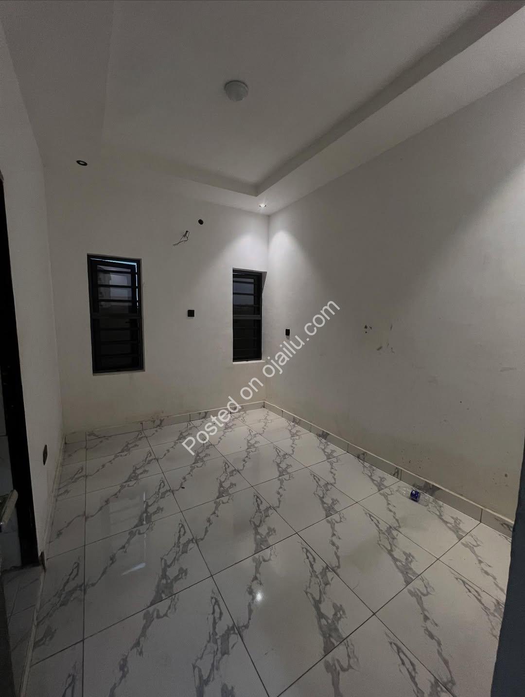 Lekki’s Newest Gem: 1BR with BQ & Panoramic Views