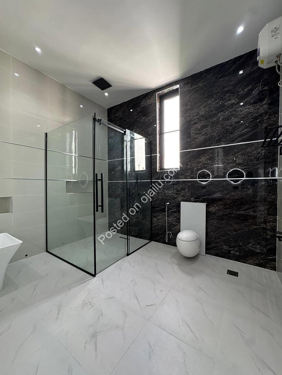 Lekki’s Ultimate 5-Bedroom Smart Estate Oasis