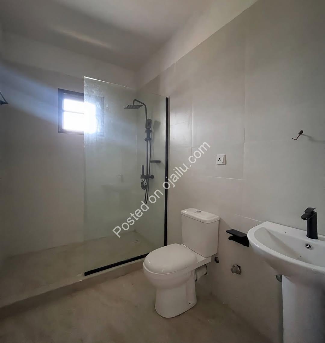 Lekki’s Finest: 4-Bed Terrace Duplex with Pool