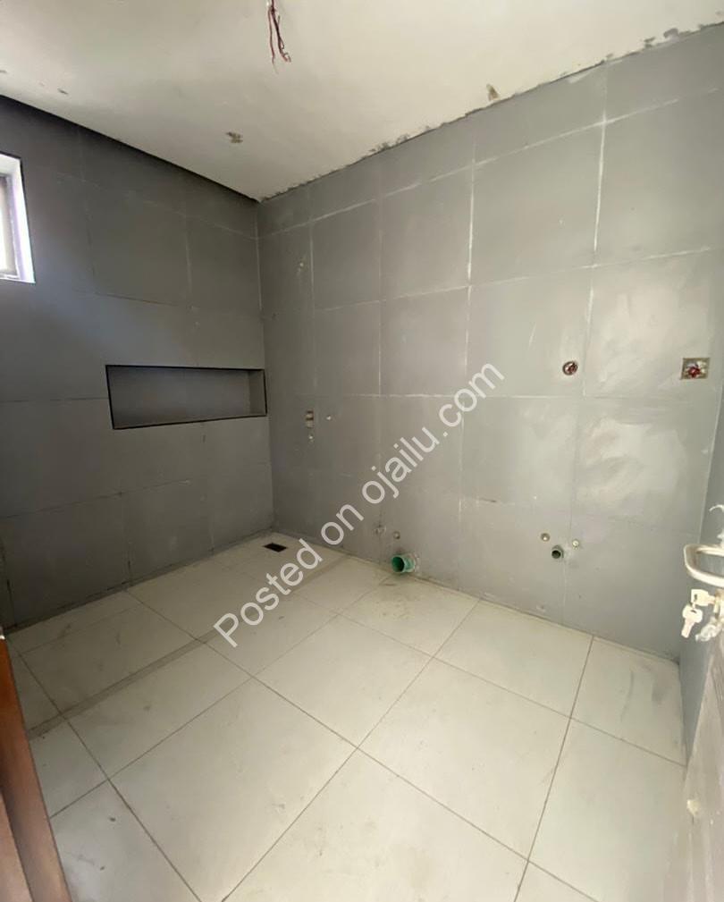 Lekki’s Finest: 2-Bed Ensuite Haven for Sale