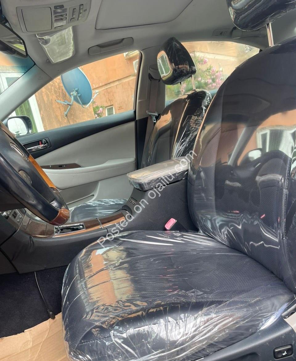 Luxury Lexus ES350: Sunroof & Tech for 13M Naira