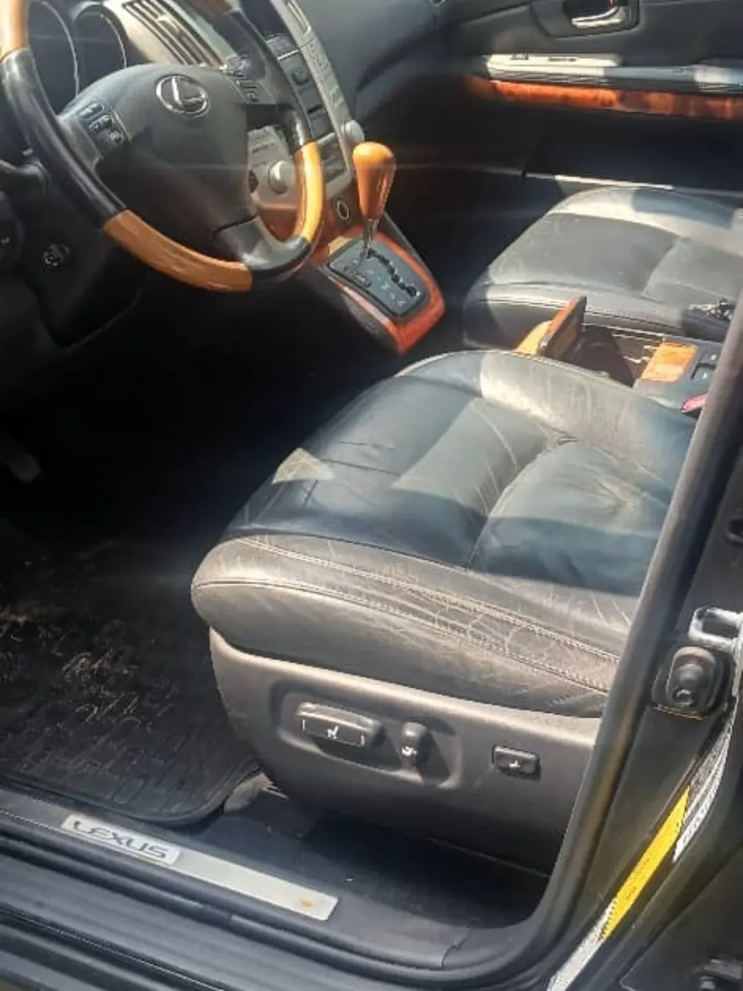 Flawless ’08 Lexus RX350: Buy & Drive, 14.8M
