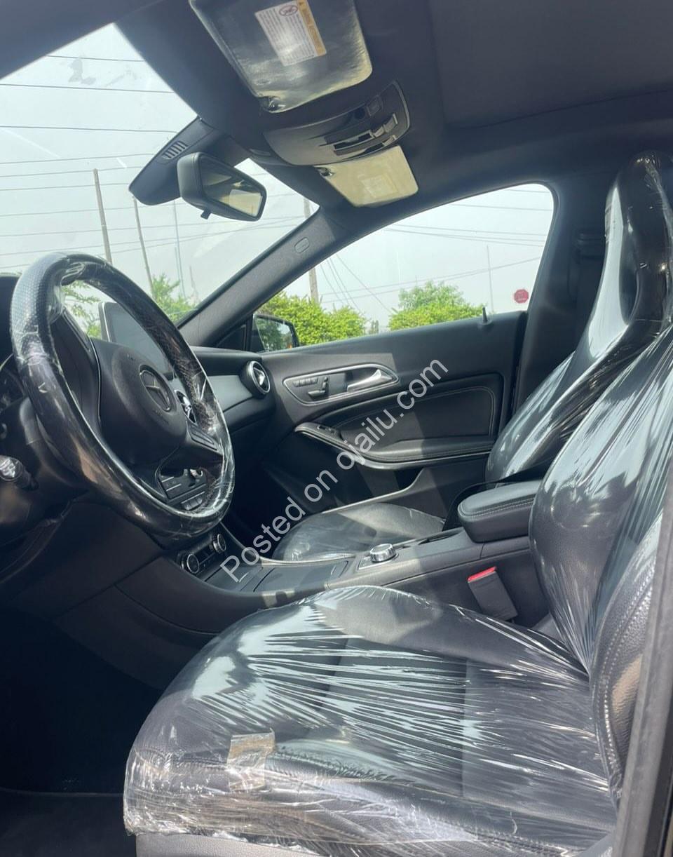 Luxury CLA250: Panoramic Roof & 4Matic