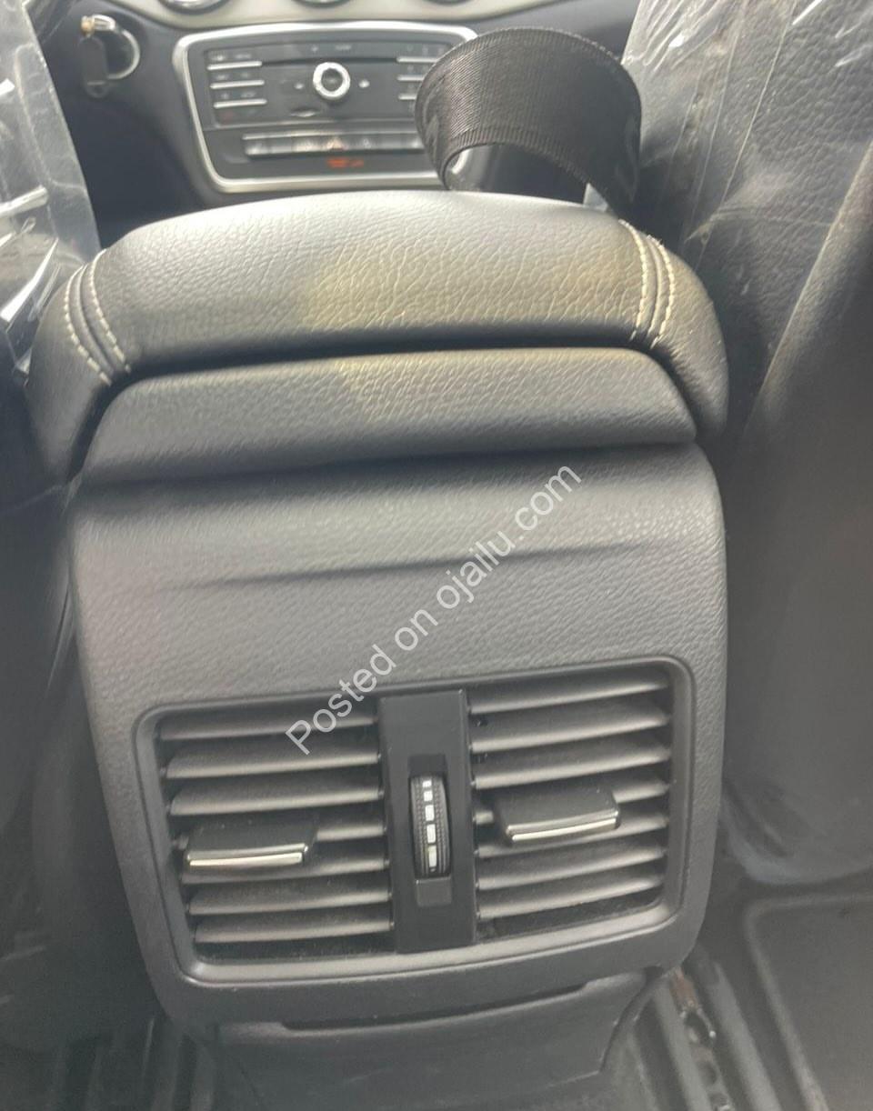 Luxury CLA250: Panoramic Roof & 4Matic