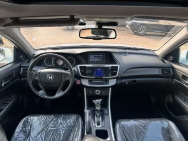 Luxury V6 Power: 2014 Honda Accord Touring