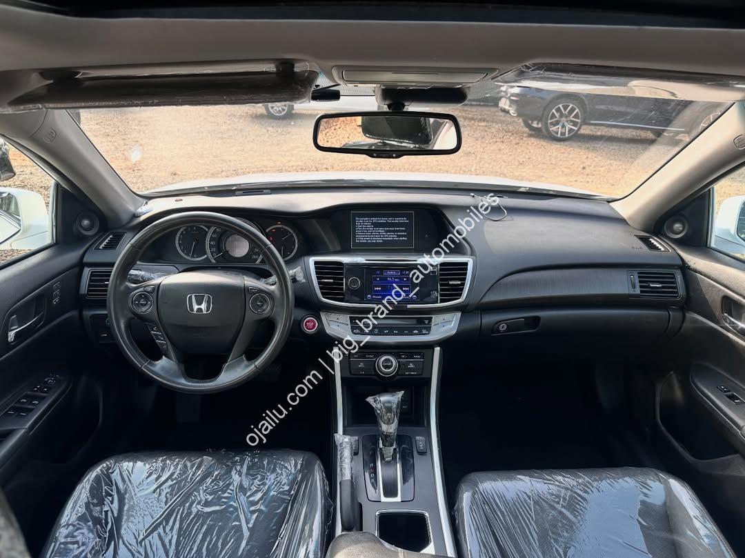 Luxury V6 Power: 2014 Honda Accord Touring