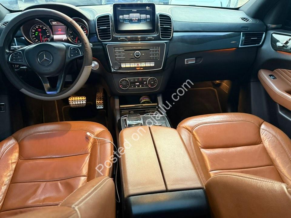 Luxury Awaits: Mercedes GLE450 4MATIC