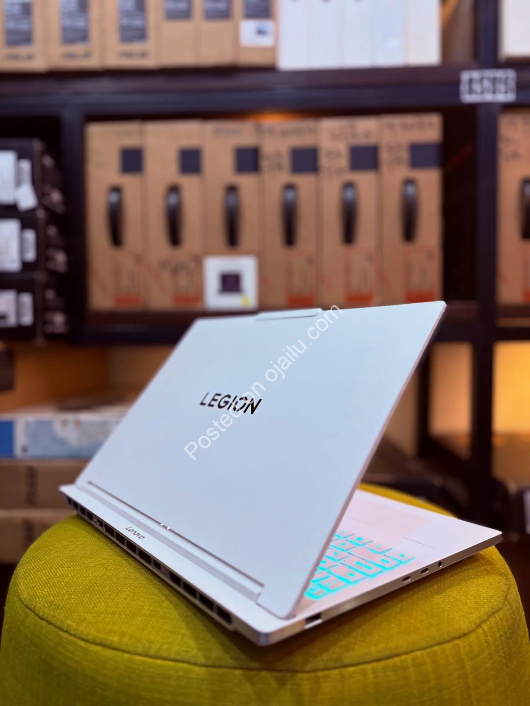 Unleash Power: Lenovo Legion 7 OLED 16″ RTX 5070